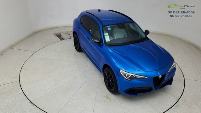 Used 2020 Alfa Romeo Stelvio Ti w/ Nero Edizione image 79