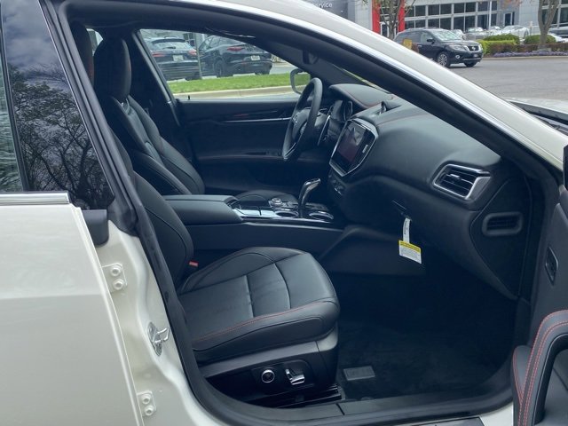 New 2024 Maserati Ghibli Modena Ultima Q4 image 39