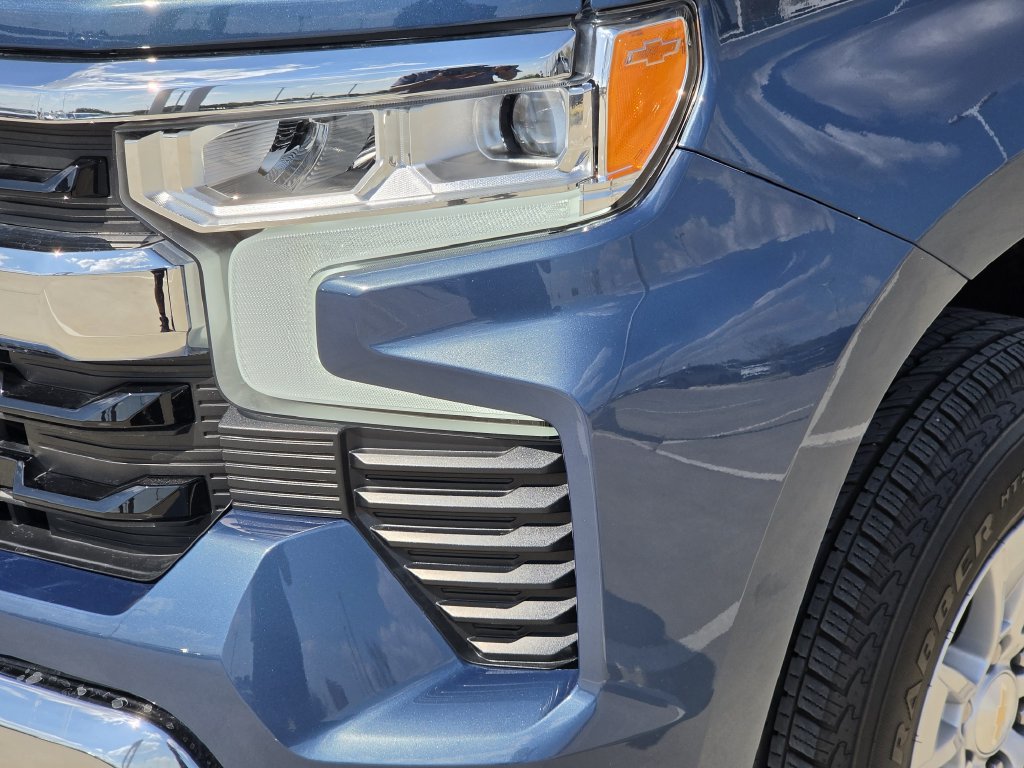 Used 2024 Chevrolet Silverado 1500 LT RWD image 6