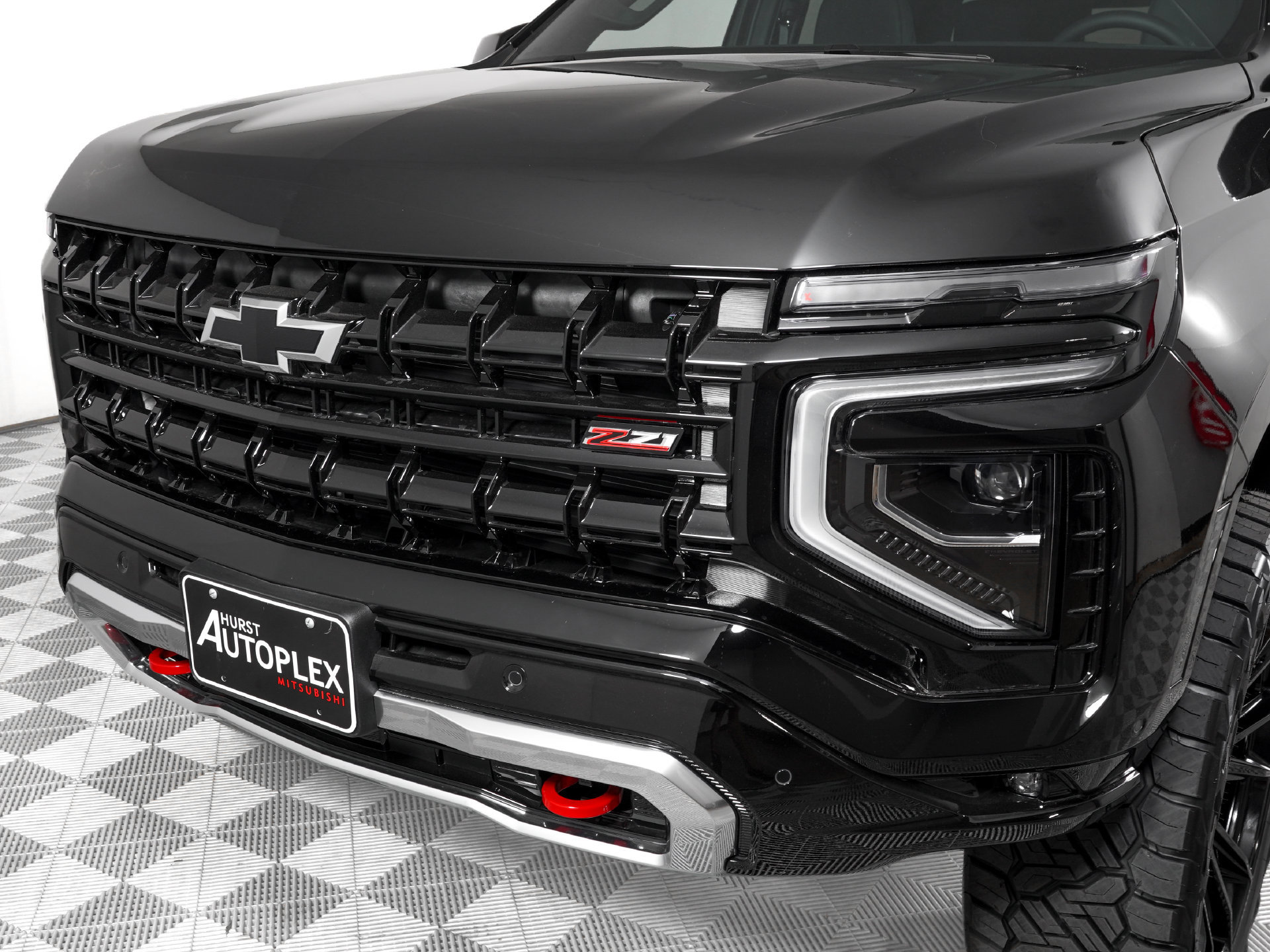 Used 2026 Chevrolet Tahoe Z71 w/ Comfort Package AWD/4WD image 34