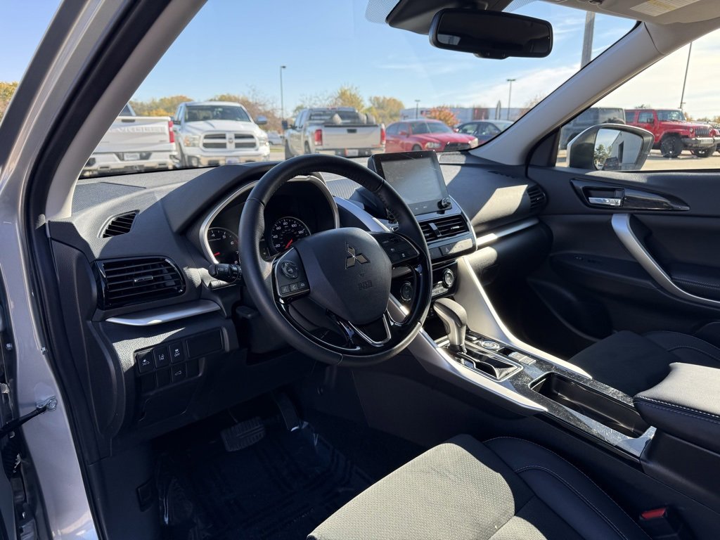 Used 2024 Mitsubishi Eclipse Cross SE image 16