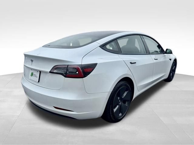 Used 2021 Tesla Model 3 Standard Range Plus image 8