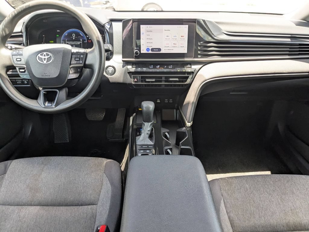 Used 2025 Toyota Camry LE FWD image 23