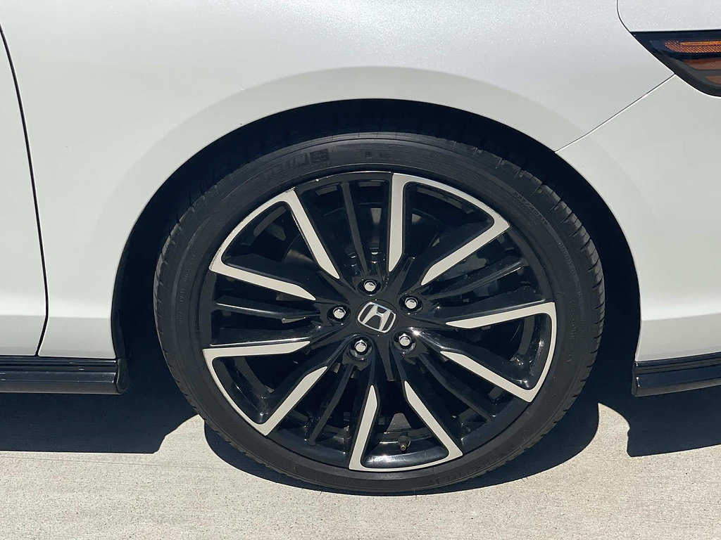 Certified 2023 Honda Accord Touring image 30