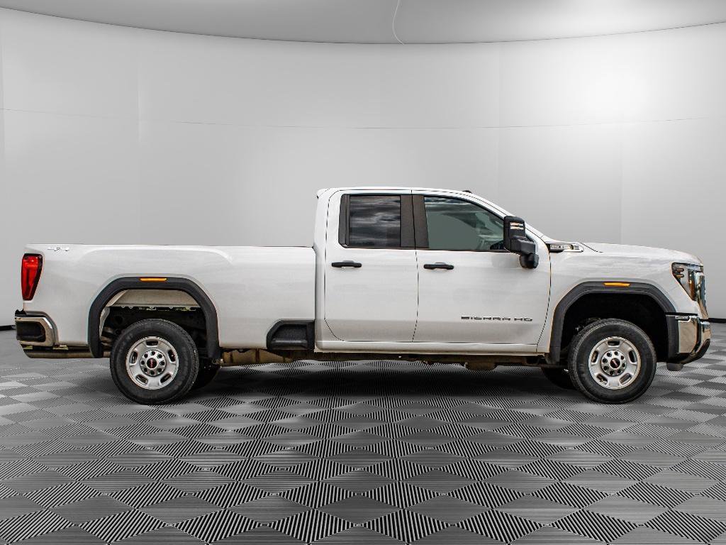 Used 2024 GMC Sierra 2500 Pro w/ Convenience Package AWD/4WD image 2