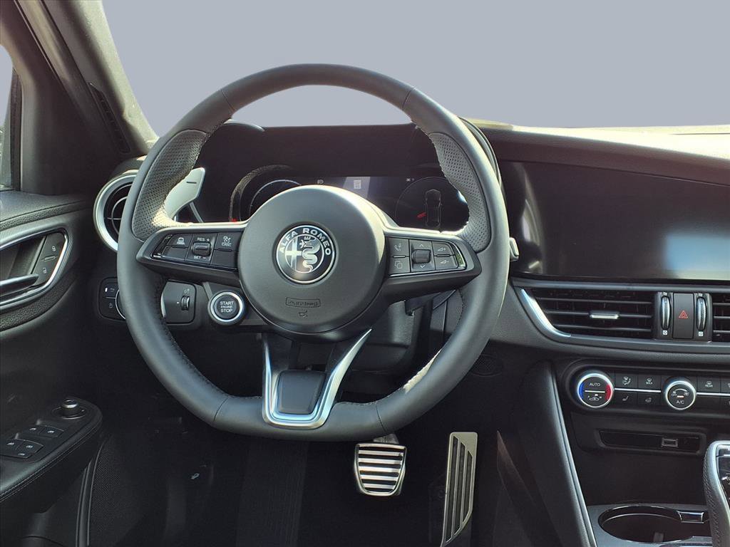 New 2025 Alfa Romeo Giulia image 13