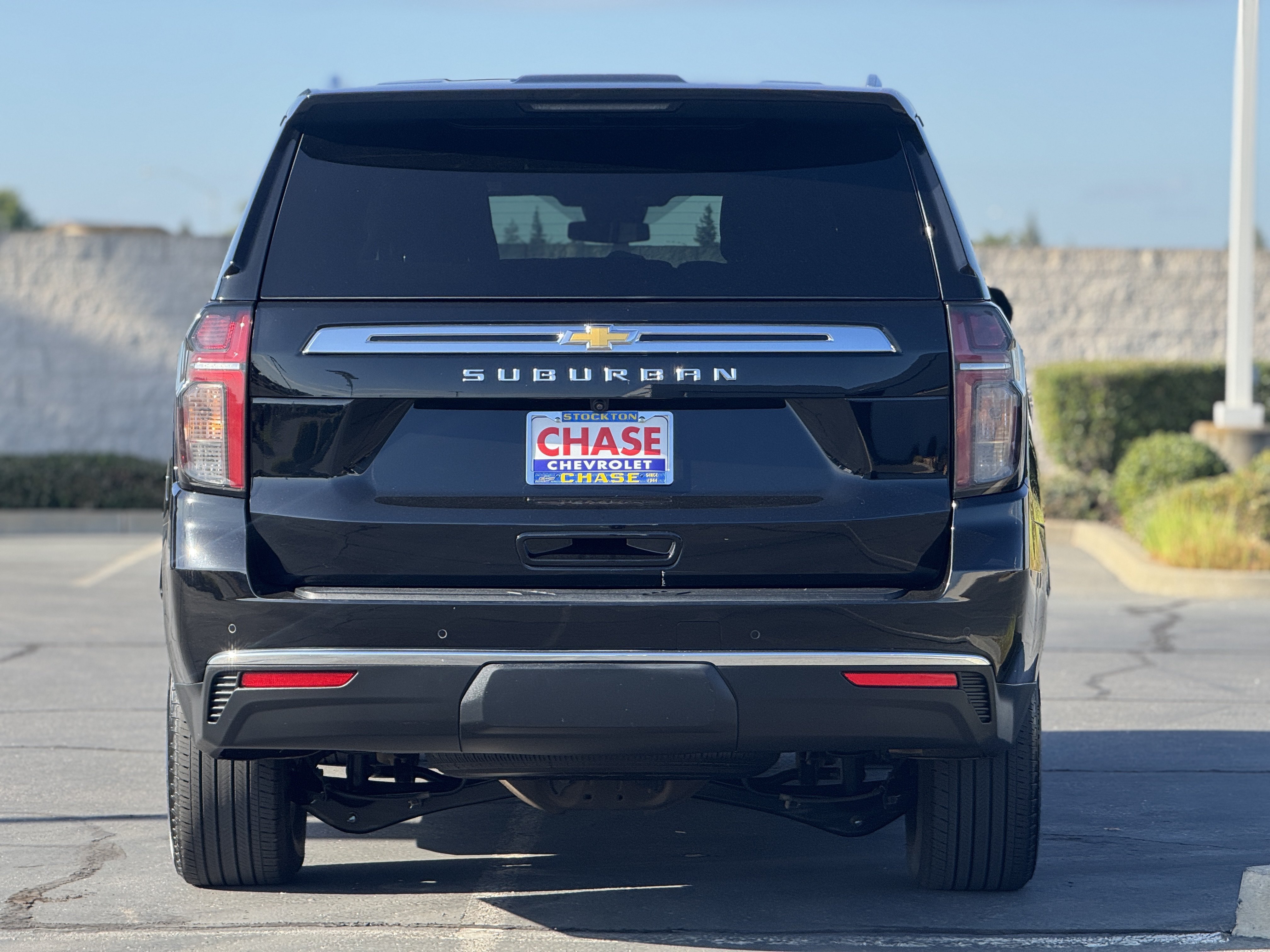 Certified 2024 Chevrolet Suburban LS AWD/4WD image 6
