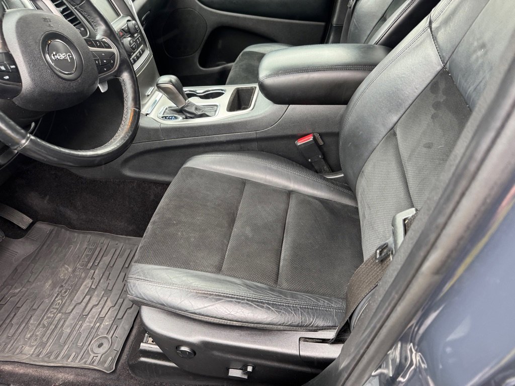 Used 2017 Jeep Grand Cherokee Altitude image 10