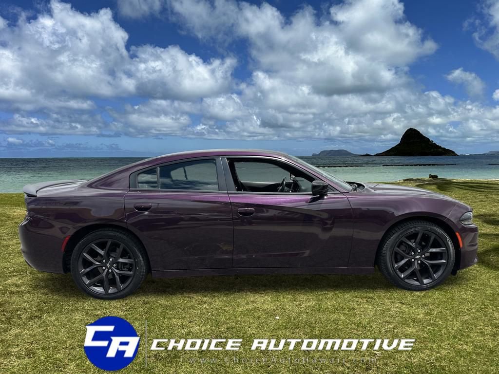 Used 2021 Dodge Charger SXT w/ Blacktop Package image 9