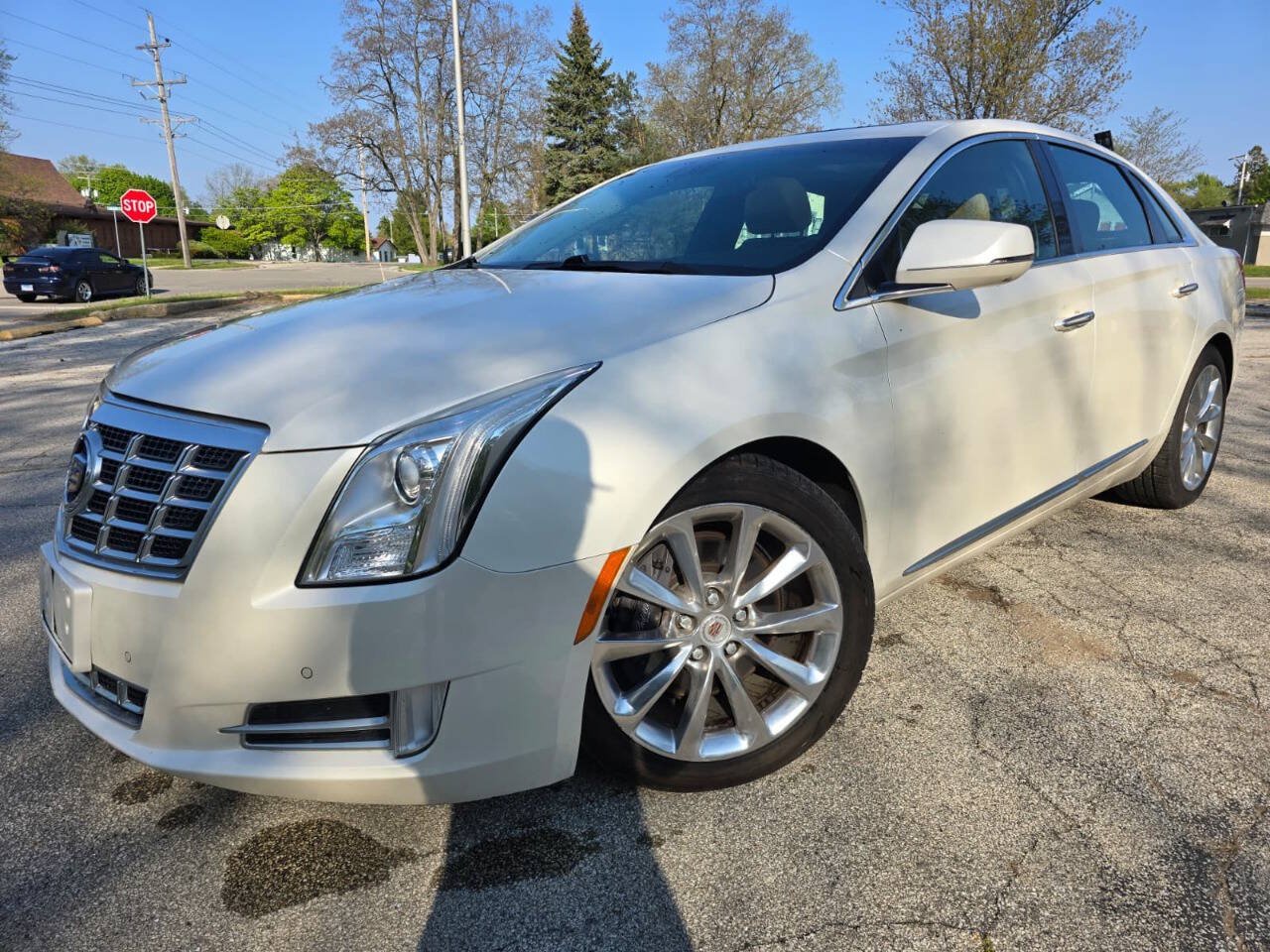 Used 2013 Cadillac XTS Premium AWD/4WD image 1