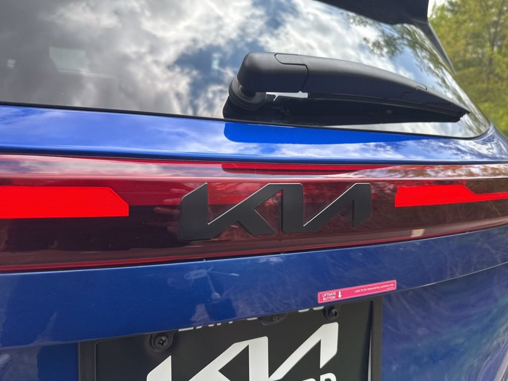 Certified 2025 Kia Seltos X-Line AWD/4WD image 18