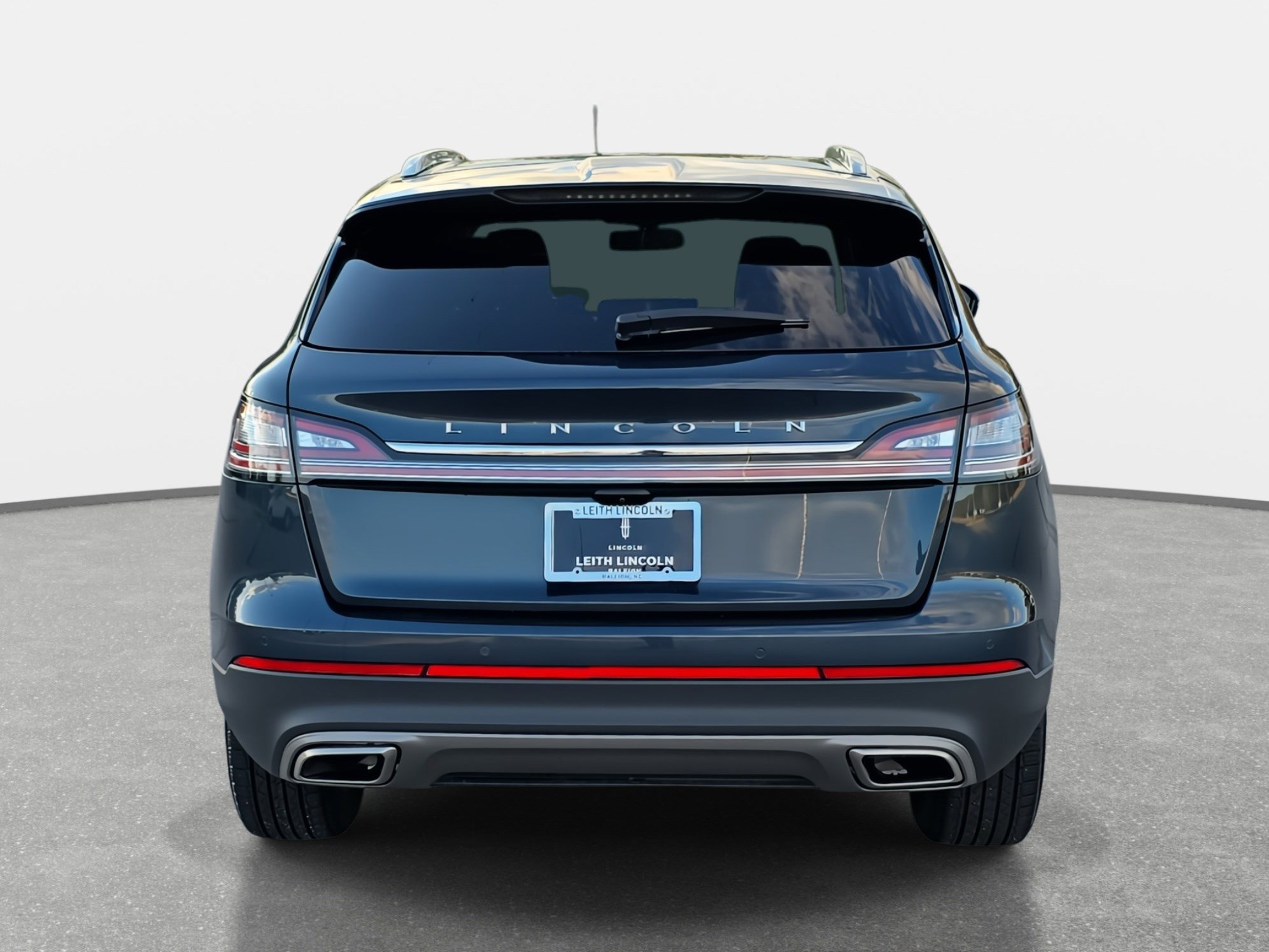 Used 2023 Lincoln Nautilus Reserve w/ Cargo Utility Package image 6