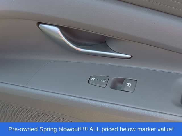 Used 2023 Hyundai Elantra SE FWD image 40
