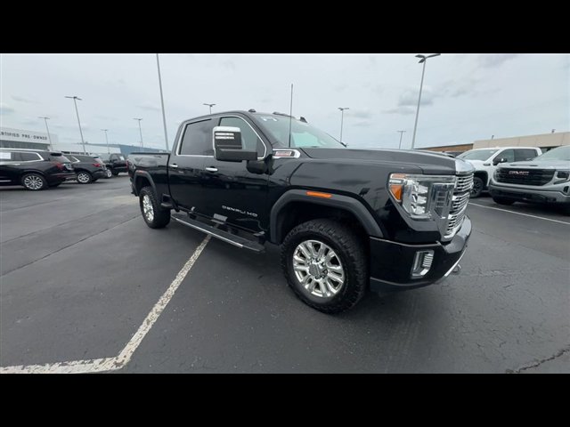 Certified 2020 GMC Sierra 2500 Denali w/ Technology Package AWD/4WD image 2