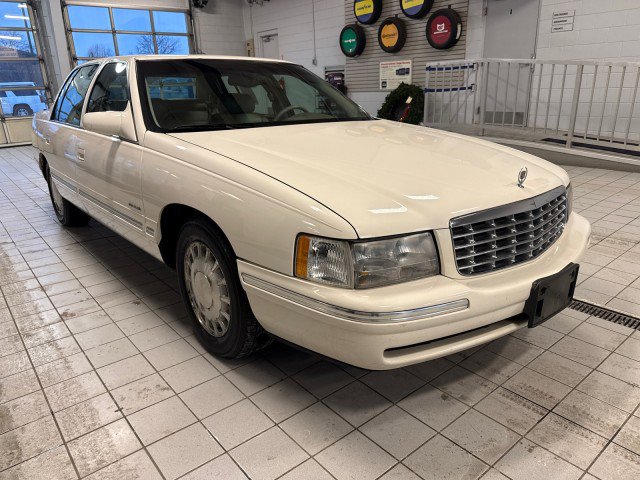 Used 1998 Cadillac De Ville Sedan image 1