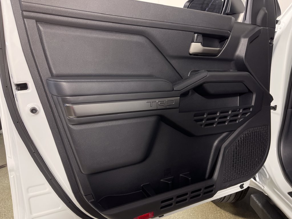 Certified 2025 Toyota Tacoma TRD Sport AWD/4WD image 17