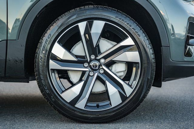 New 2026 Volvo XC40 B5 Ultra w/ Protection Package Premier image 17