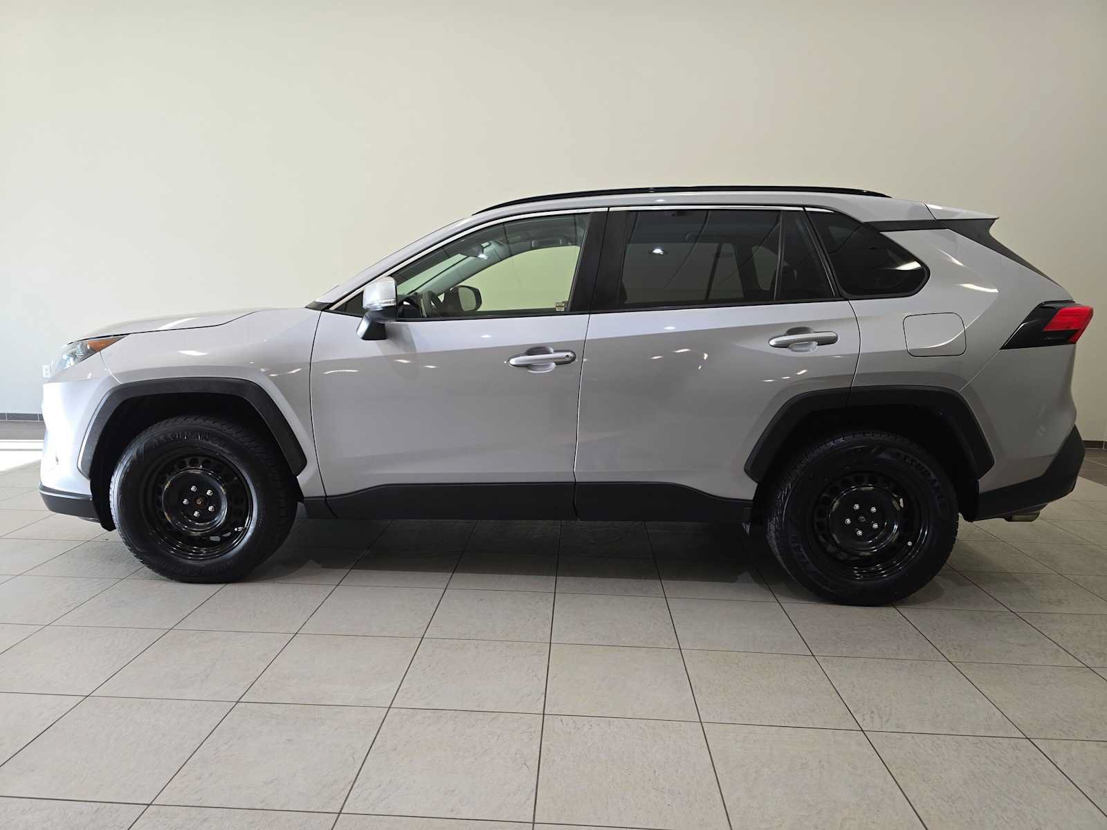 Used 2019 Toyota RAV4 LE w/ All Weather Liner Package AWD/4WD image 3