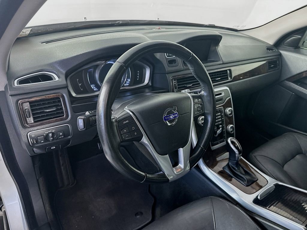 Used 2016 Volvo XC70 T5 Premier image 30