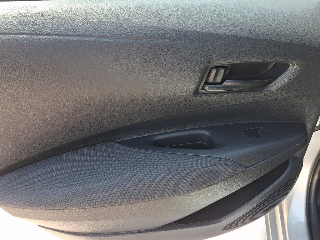 Used 2024 Toyota Corolla LE FWD image 18
