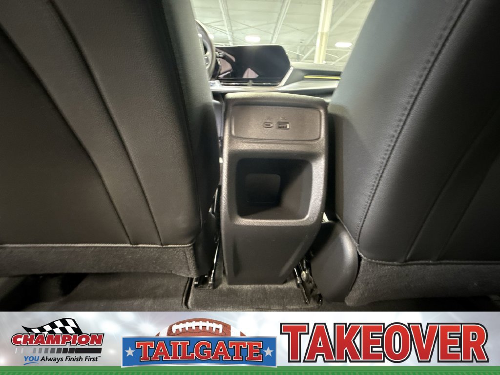 Certified 2024 Chevrolet Trax LT FWD image 29