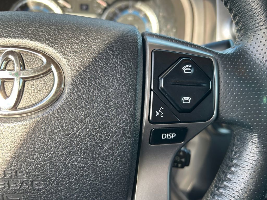 Used 2015 Toyota 4Runner SR5 image 18