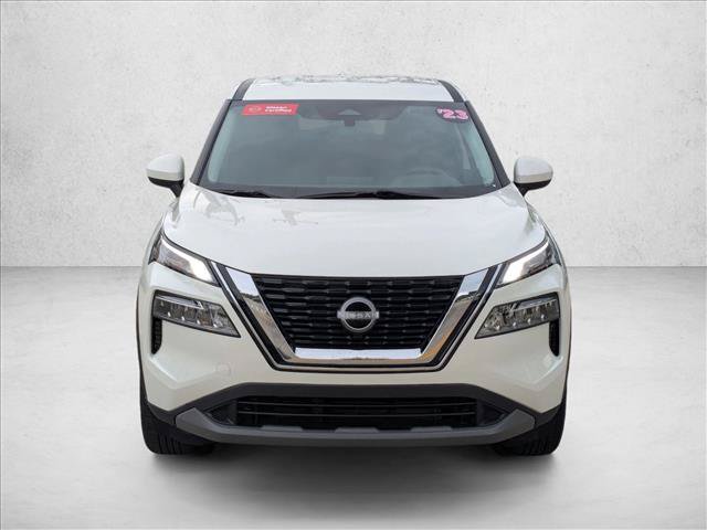 Certified 2023 Nissan Rogue SV FWD image 2
