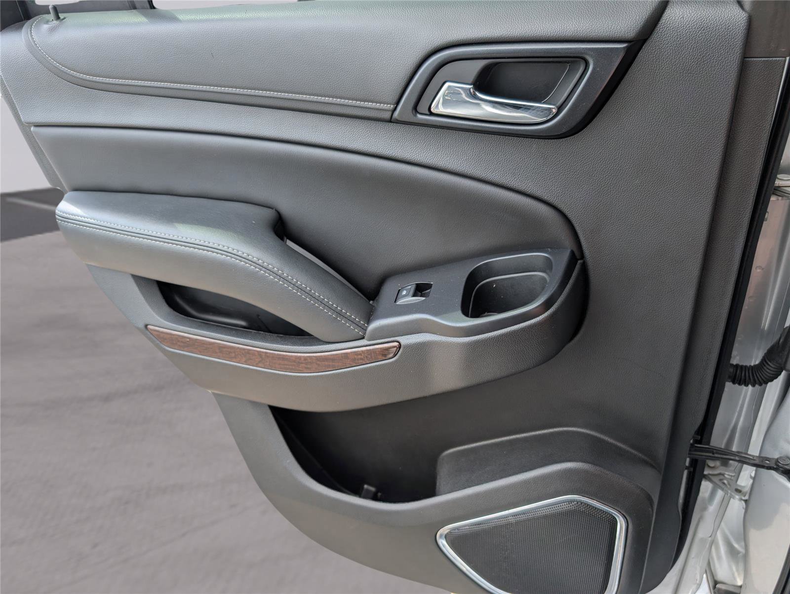 Used 2019 GMC Yukon SLT w/ Open Road Package image 24