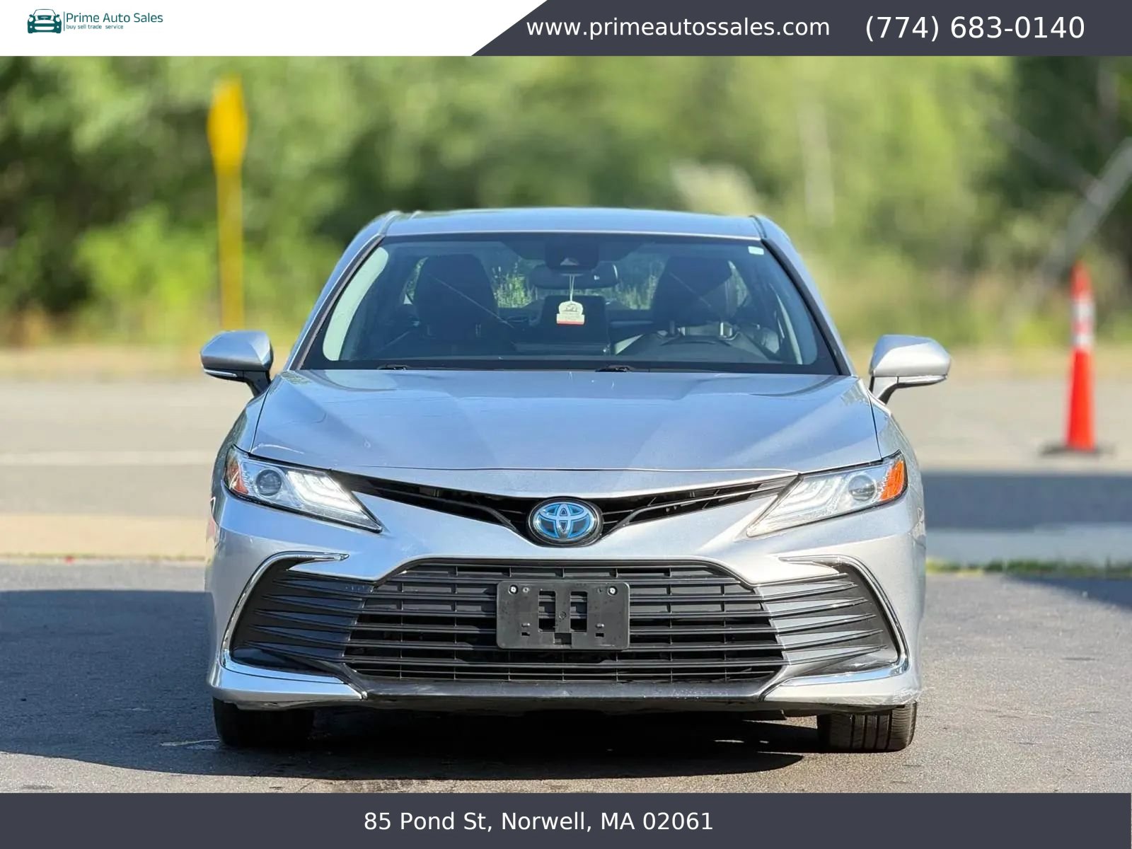Used 2022 Toyota Camry XLE FWD image 5