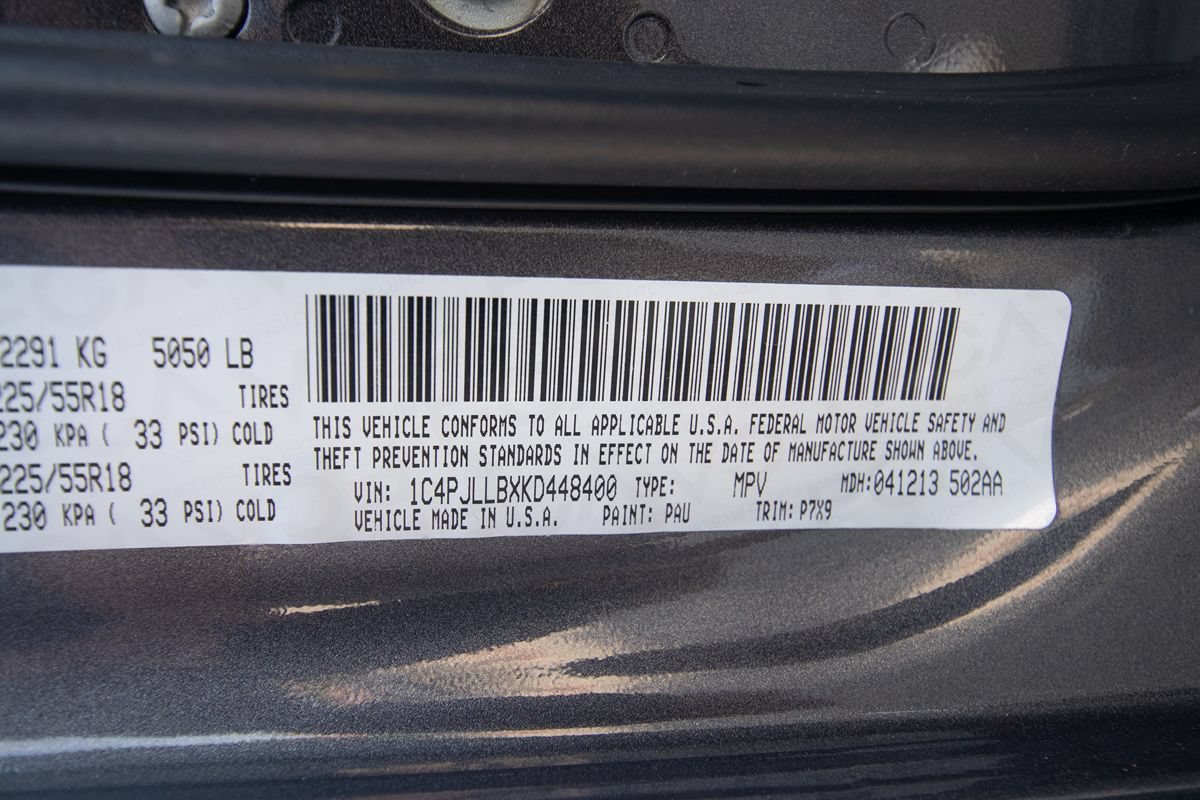 Used 2019 Jeep Cherokee Latitude Plus FWD image 23