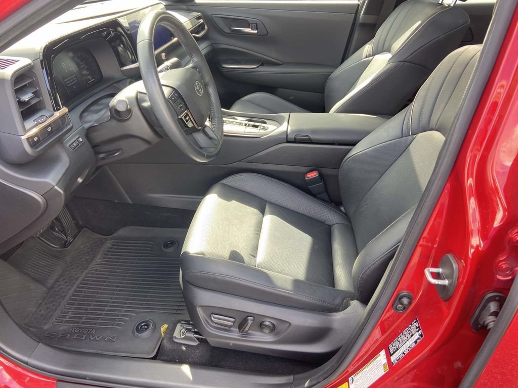 Used 2023 Toyota Crown AWD/4WD image 15
