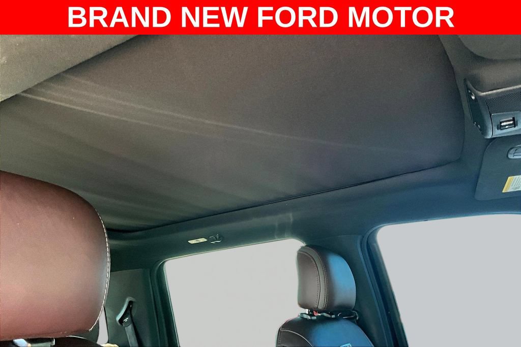 Used 2016 Ford F150 Platinum w/ Equipment Group 701A Luxury AWD/4WD image 29