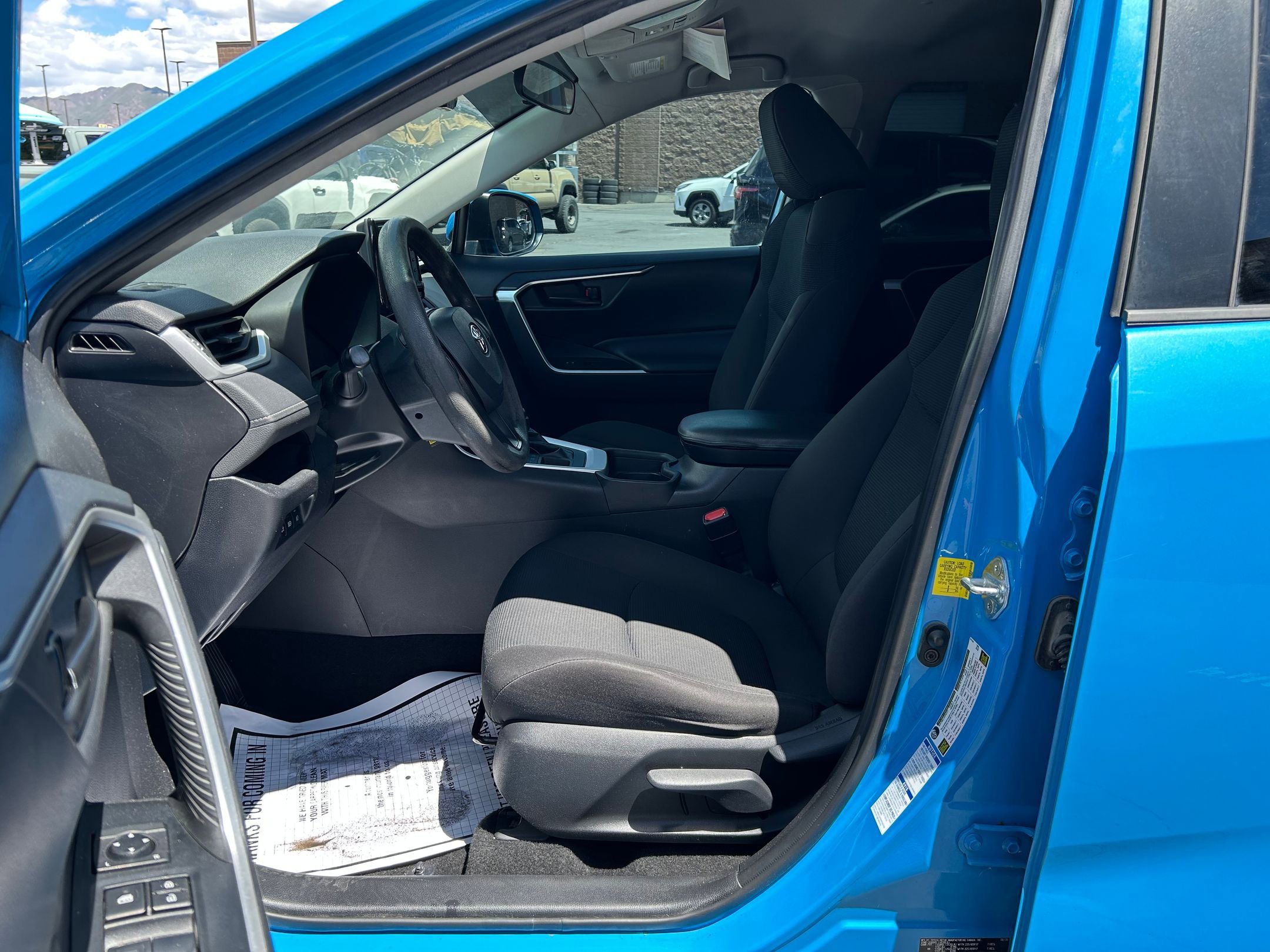 Used 2020 Toyota RAV4 LE w/ Carpet Mat Package AWD/4WD image 12