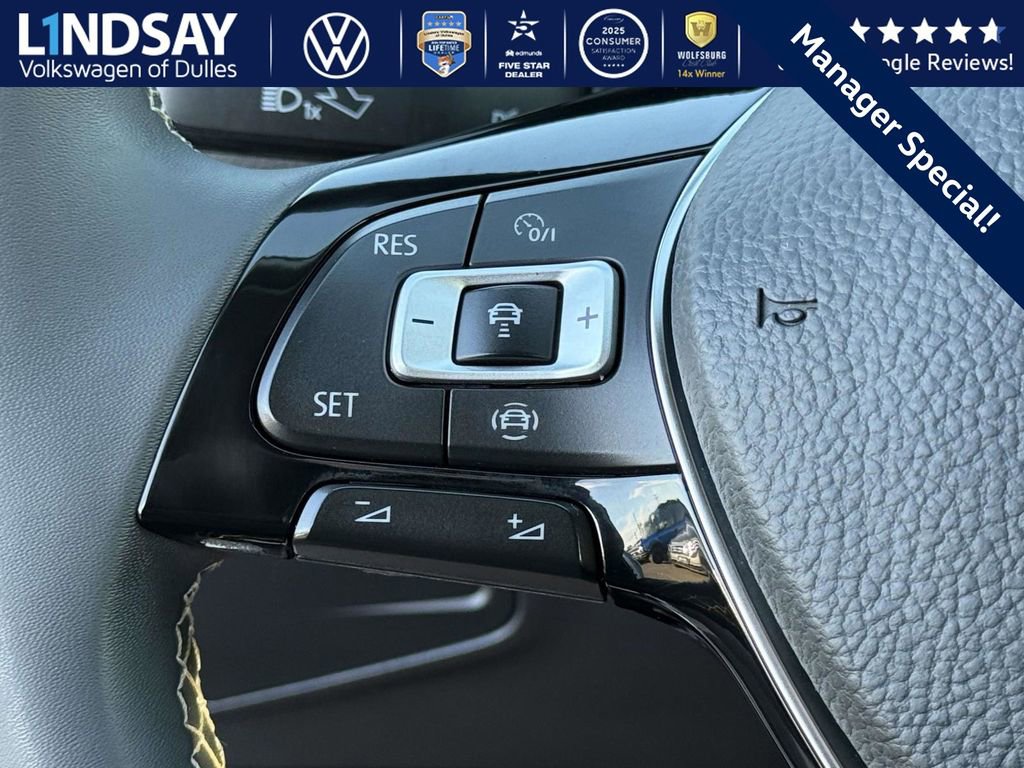 Used 2021 Volkswagen Tiguan SE w/ 3rd Row Seat Package image 21