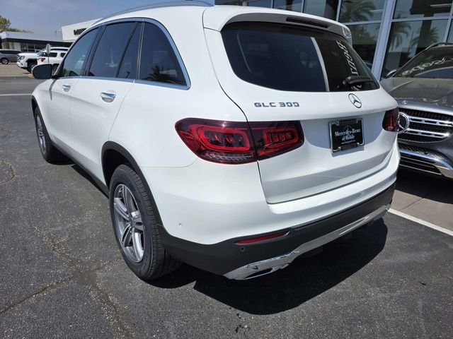 Certified 2022 Mercedes-Benz GLC 300 w/ Premium Package Lite image 8