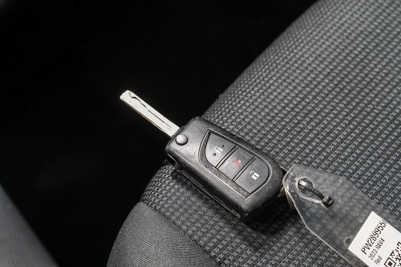 Certified 2023 Toyota RAV4 LE FWD image 29