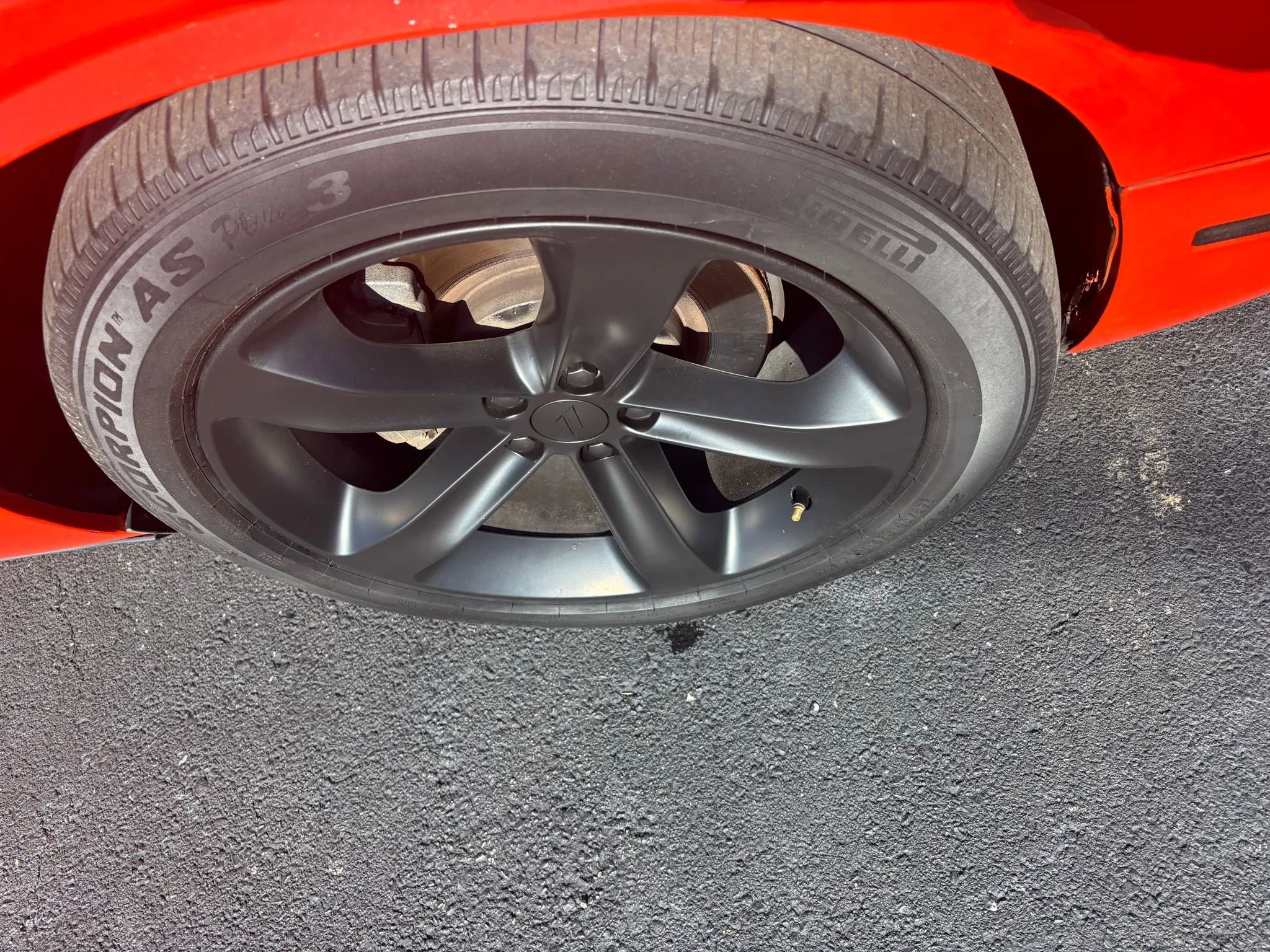 Used 2017 Dodge Challenger R/T image 12