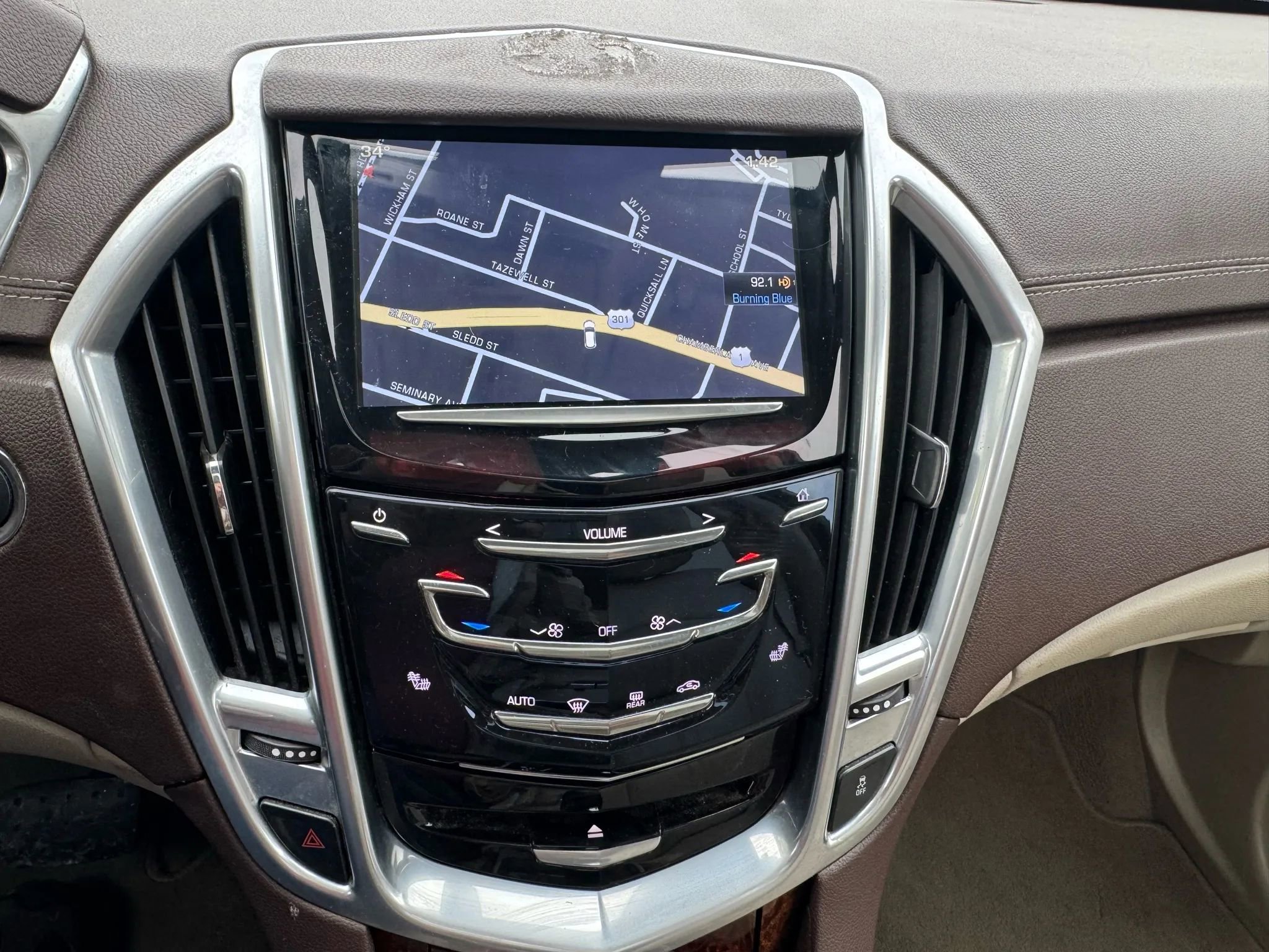 Used 2013 Cadillac SRX Luxury w/ Driver Awareness Package AWD/4WD image 28