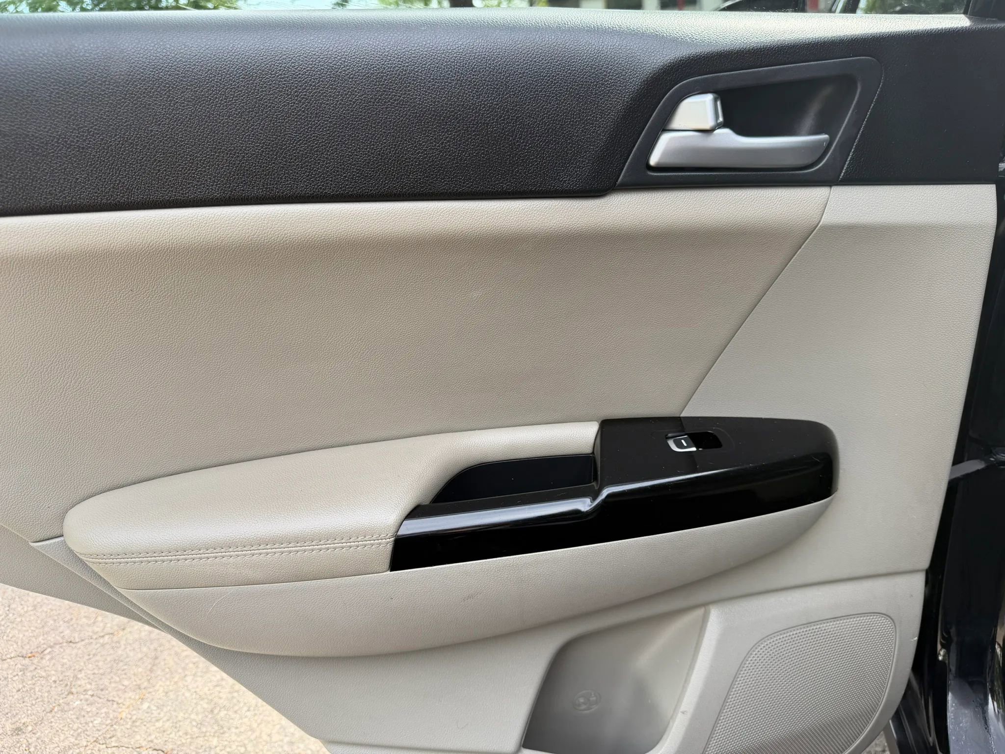 Used 2022 Kia Sportage EX image 17