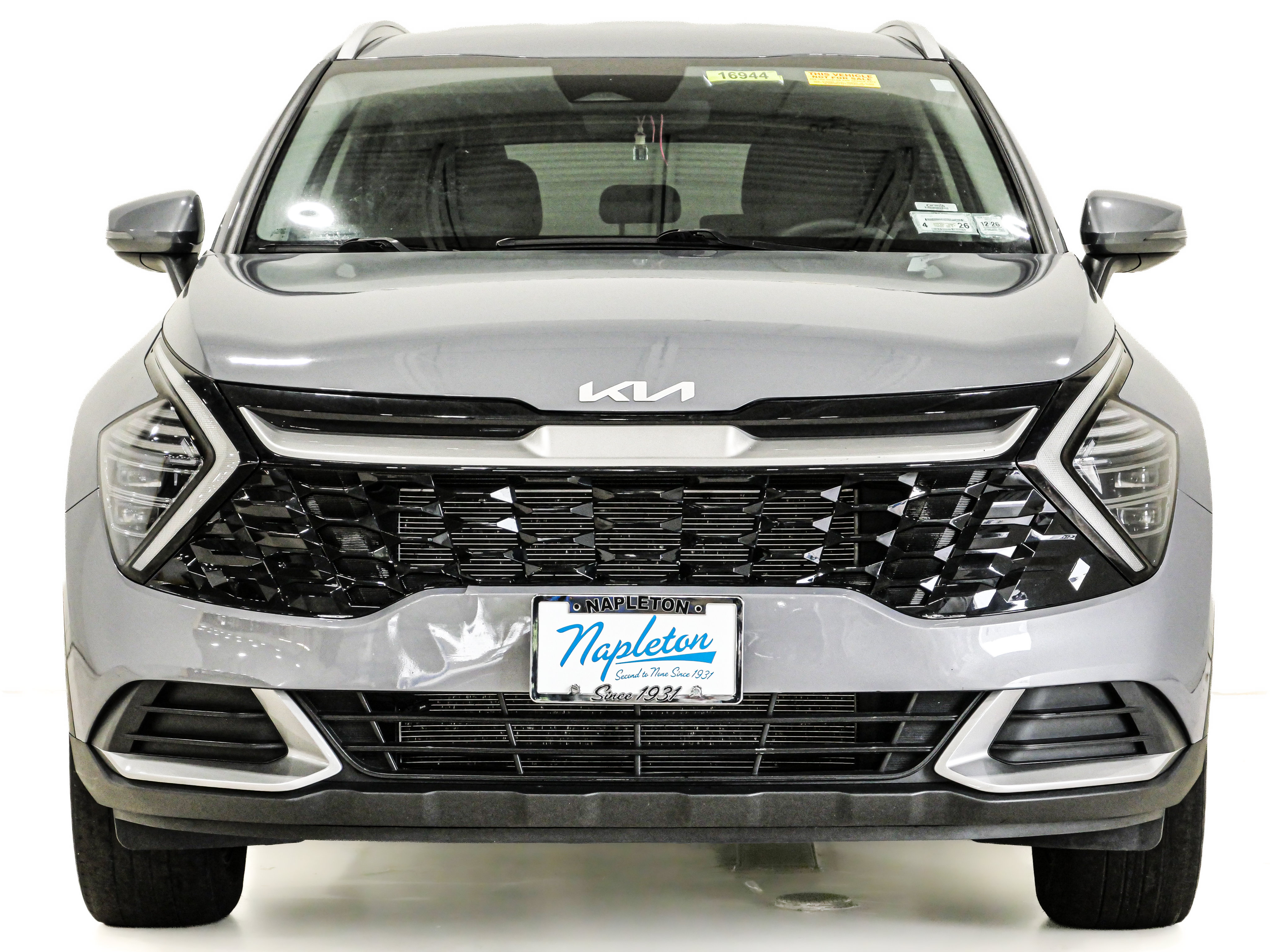 Used 2024 Kia Sportage EX AWD/4WD image 2