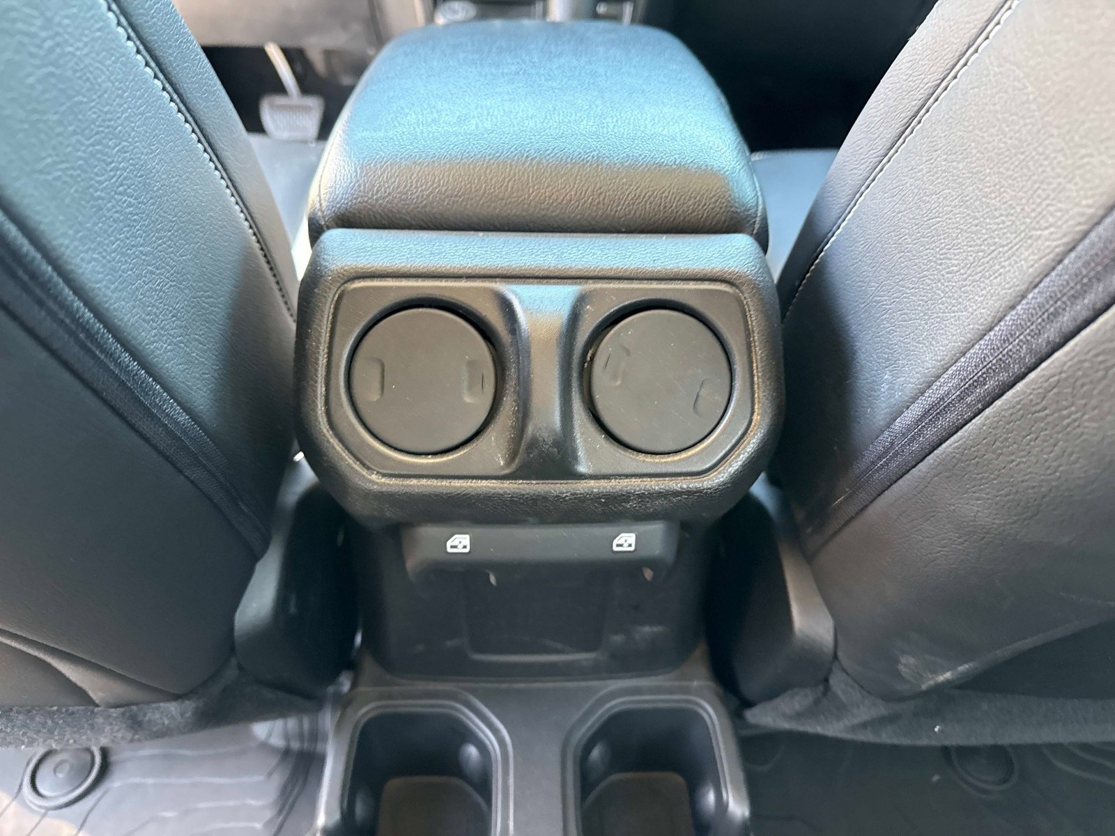 Used 2022 Jeep Wrangler Unlimited Sport AWD/4WD image 15