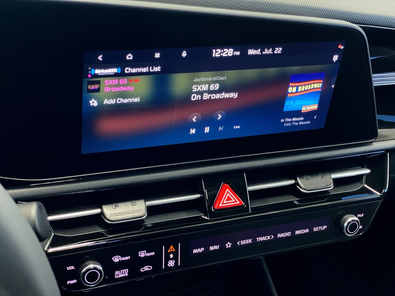 New 2026 Kia Niro FWD image 27