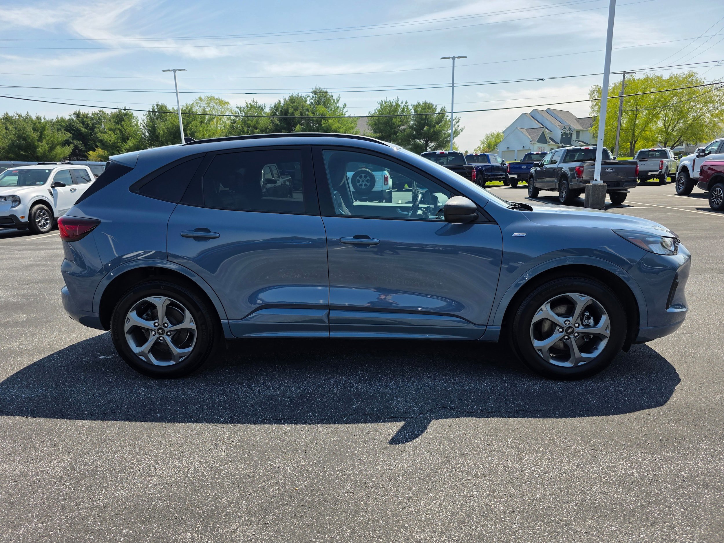 Certified 2023 Ford Escape ST-Line w/ Tech Pack #1 AWD/4WD image 6