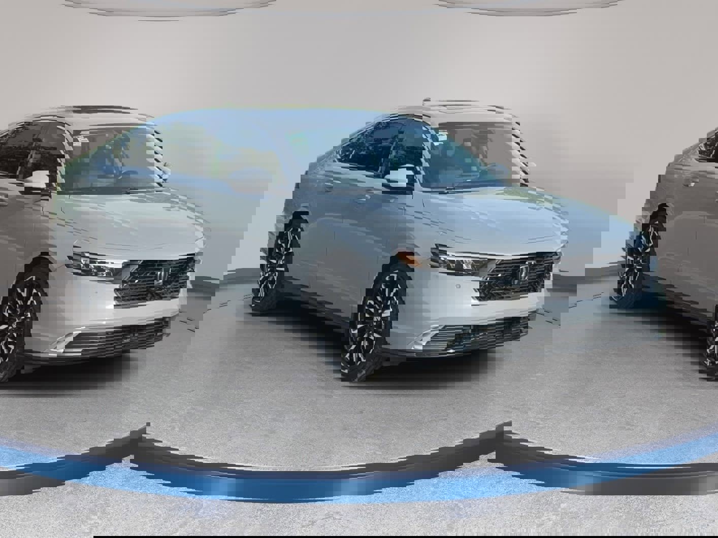 Used 2024 Honda Accord Touring image 3