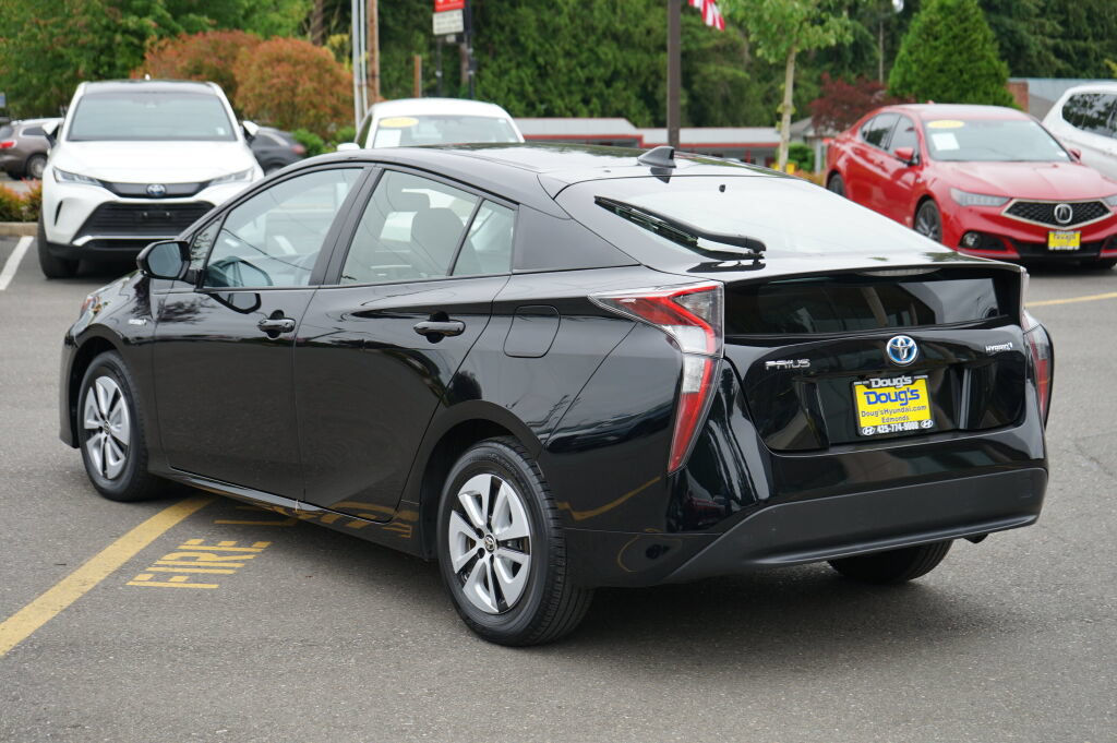 Used 2016 Toyota Prius Four w/ Advanced Technology Package FWD image 9