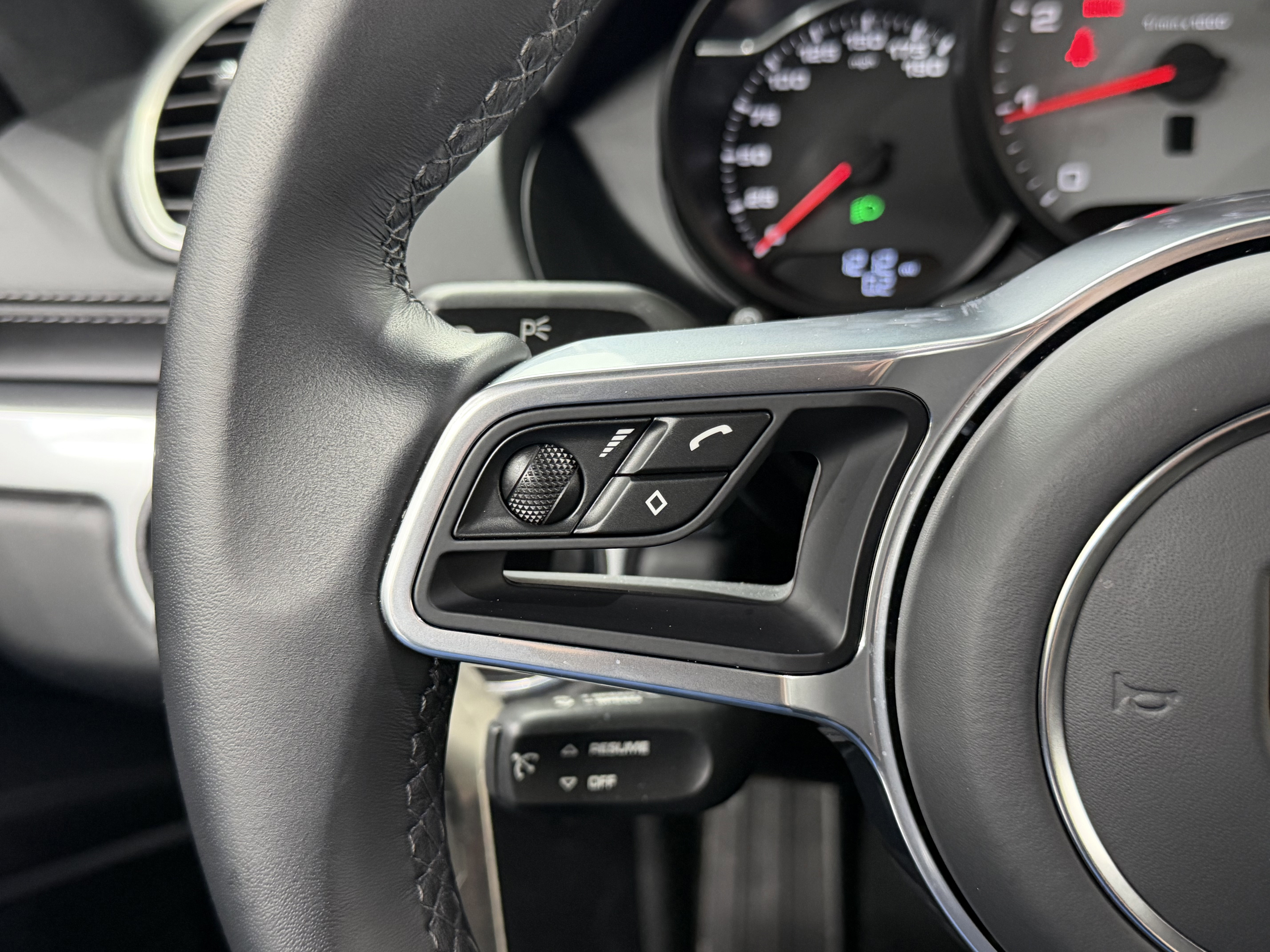 Certified 2025 Porsche 718 Cayman S image 37