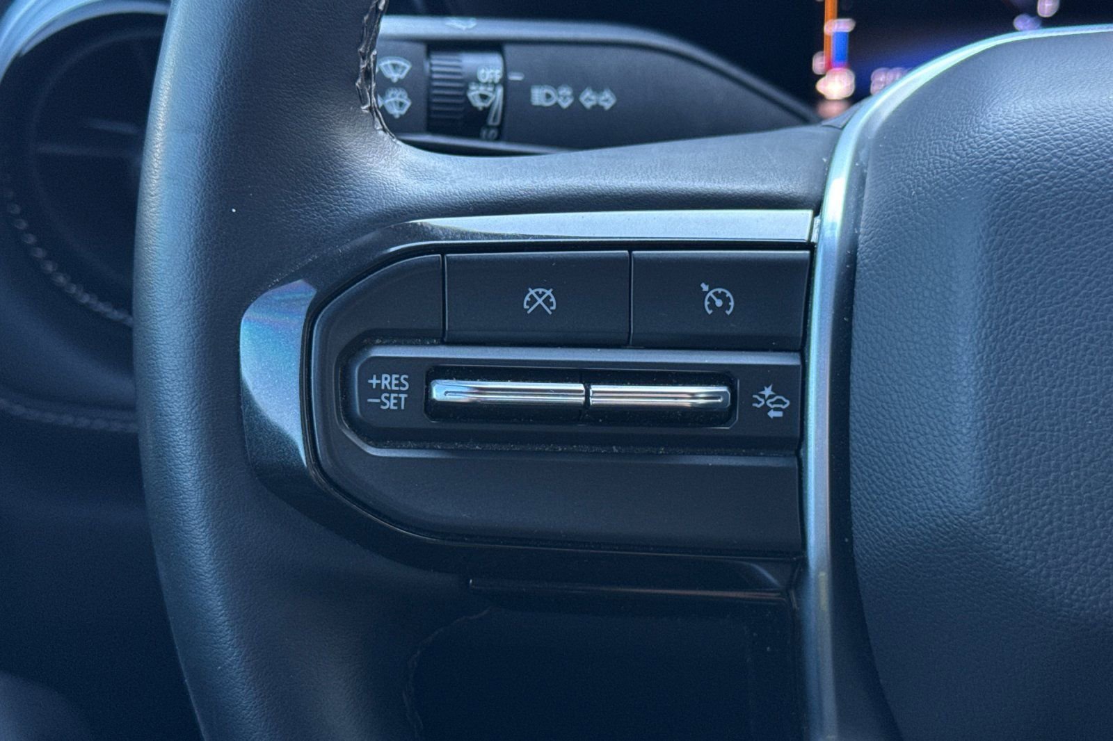 Used 2023 Chevrolet Colorado LT w/ LT Convenience Package image 26