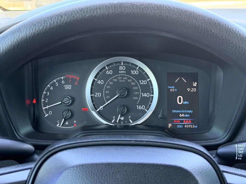 Used 2020 Toyota Corolla LE image 9