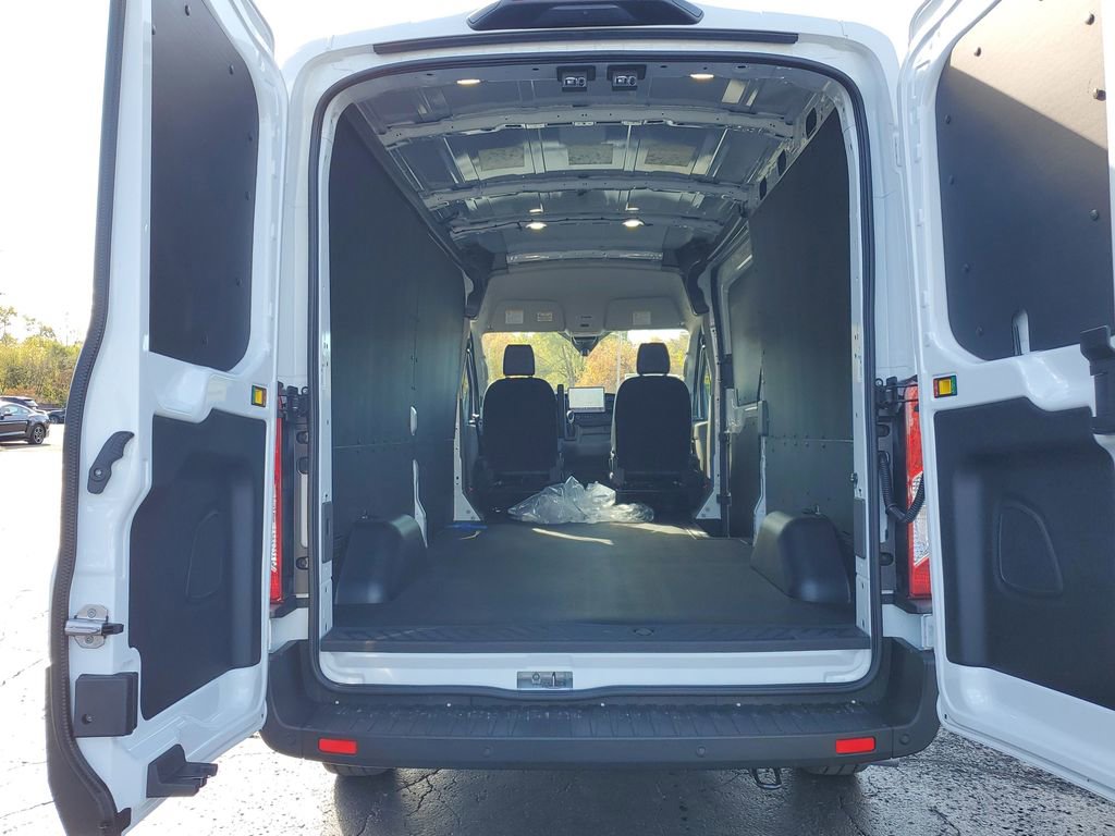 New 2026 Ford Transit 250 148 Medium Roof Extended AWD w/ Load Area Protection Package image 21
