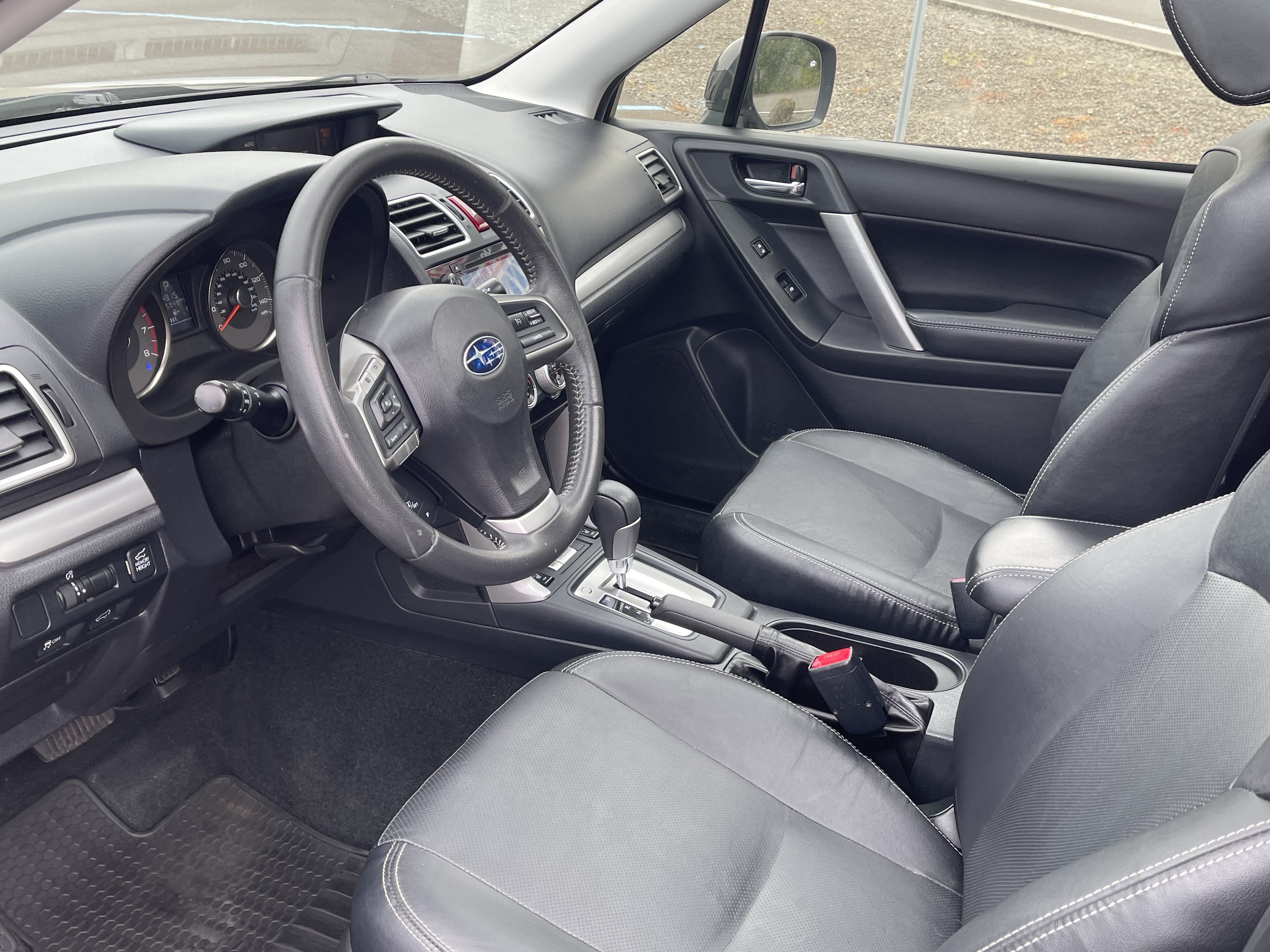 Used 2016 Subaru Forester 2.5i Limited w/ Popular Package #1 AWD/4WD image 10
